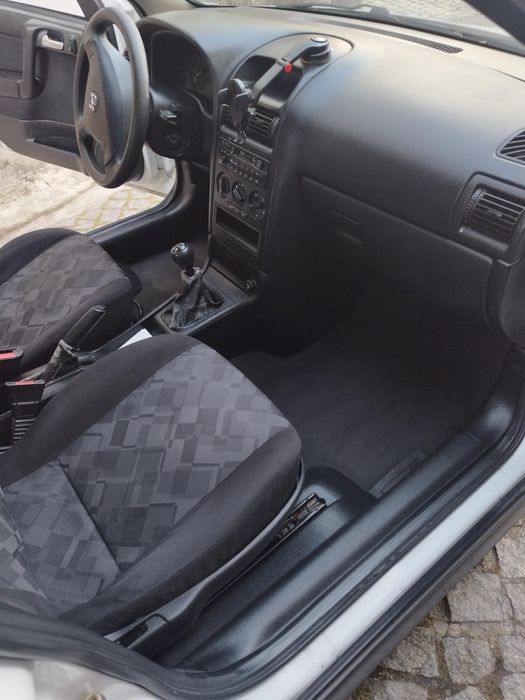 Carro Opel Astra