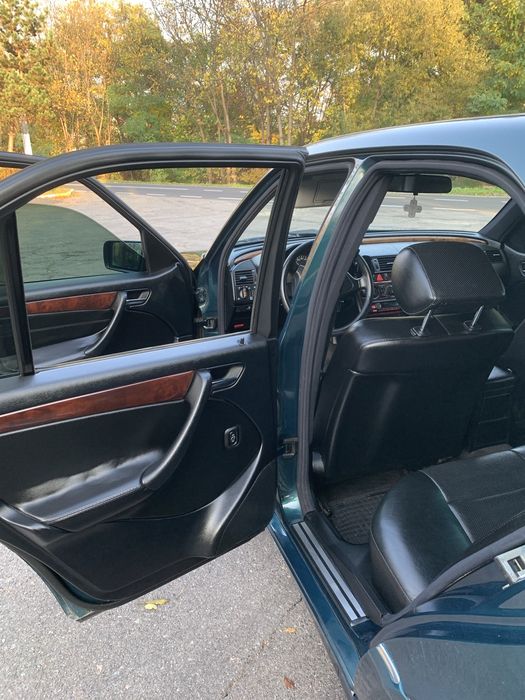 Mercedes benz w202 c180