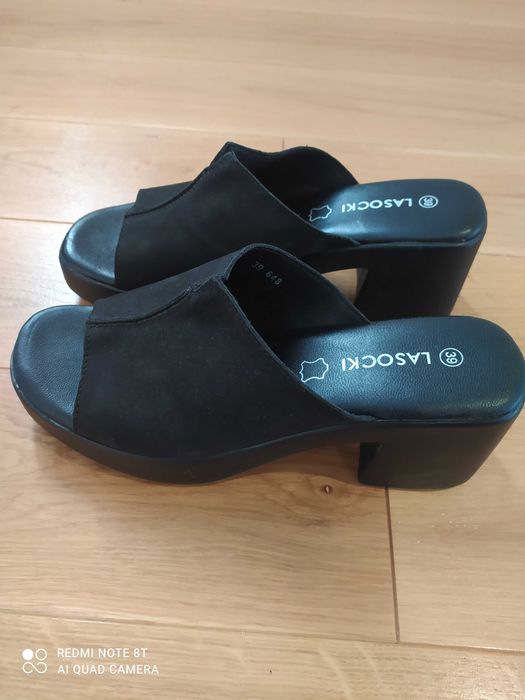 Klapki skórzane na słupku Lasocki rozmiar 39