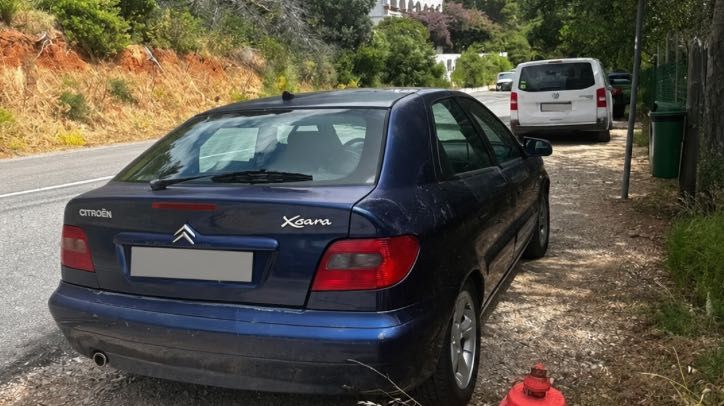 Vendo Citroën Xsara 1.4, azul, do ano 2001