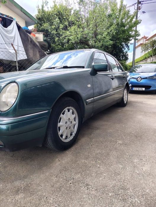 Vendo Mercedes E220