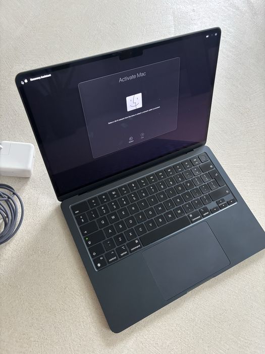 Macbook air 13” m2 ram 8gb, 256gb