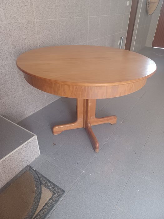 Mesa de cozinha extensível