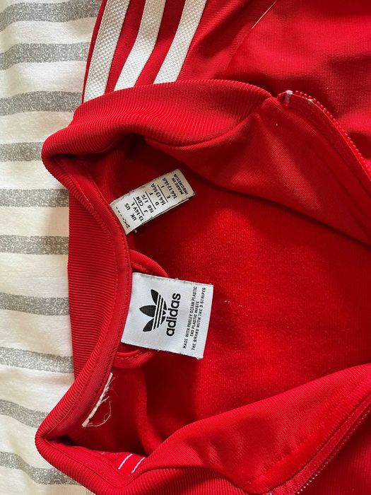 Vendo com muito pouco uso 2 fatos de treino da Adidas originais