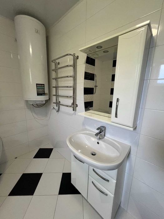 Продам будинок р-н Корея