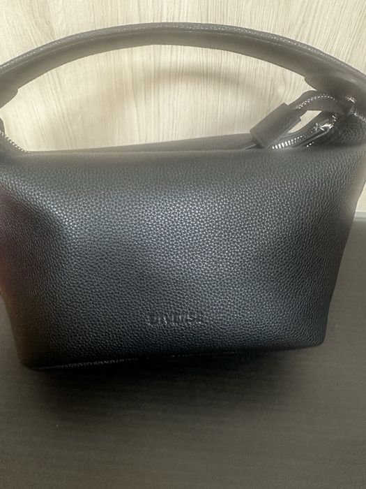 Mała czarna torebka Diverse