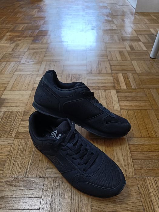 Sneakersy czarne Umbro