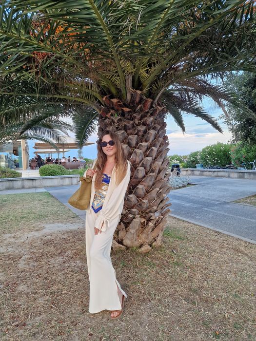 Домашній костюм, легкий бежевий костюм