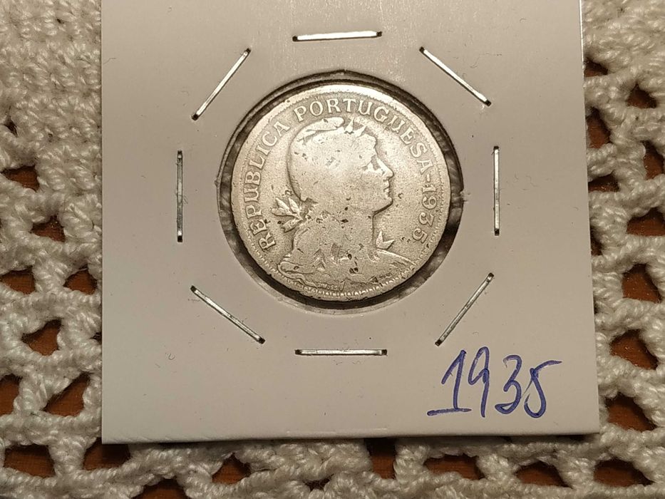 Portugal - moeda de 50 centavos de 1935 em alpaca
