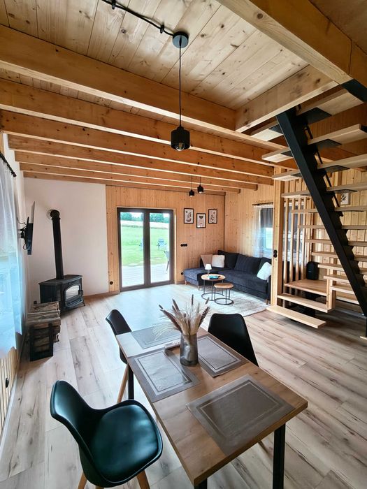 Domek na Mazurach z balią, jacuzzi i sauną. Maks 8 osób, klimatyzacja