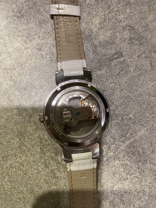 Годинник жіночий Louis Vuitton