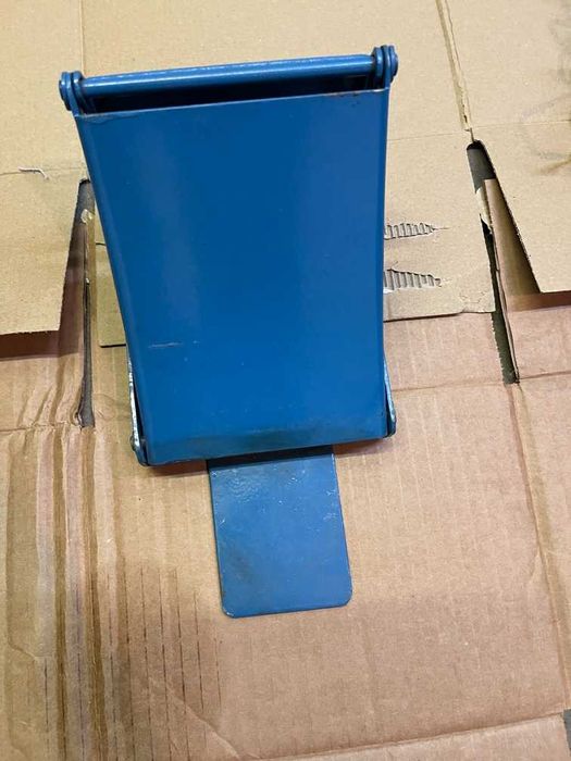 Упор противооткатный башмак автомобильный