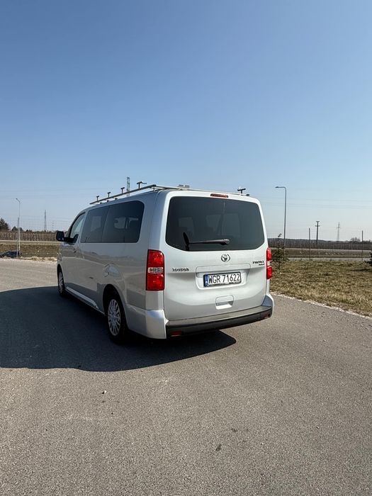Wynajem Busa 9 Osobowego Przewóz Osób
