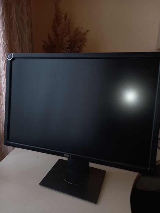 Монитор DELL u2412Mb