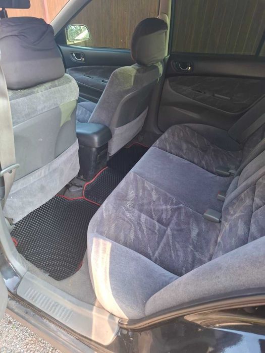 Mitsubishi Galant 2001