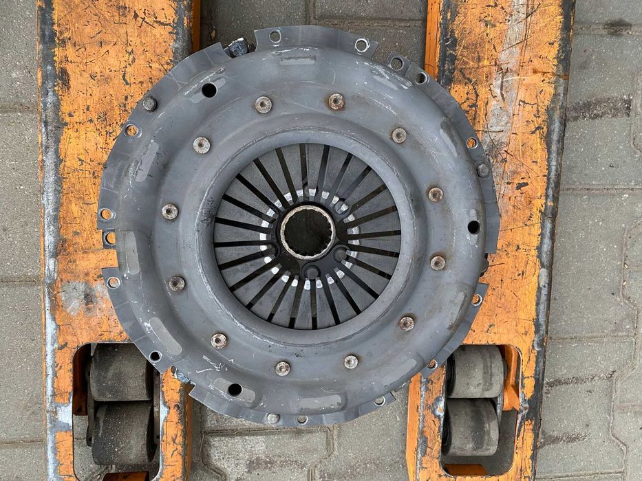 Docisk sprzęgła | URSUS/ZETOR | np. C385, 912, 914, 8145, 1224, 12145