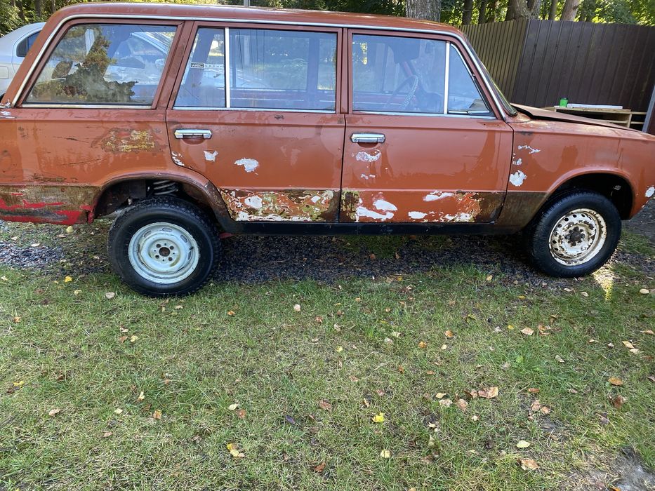 Продам  авто ваз 2102