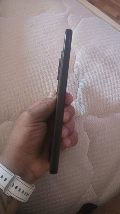 Só estou vendendo esse telemóvel porque não faz sentido ficar com 2