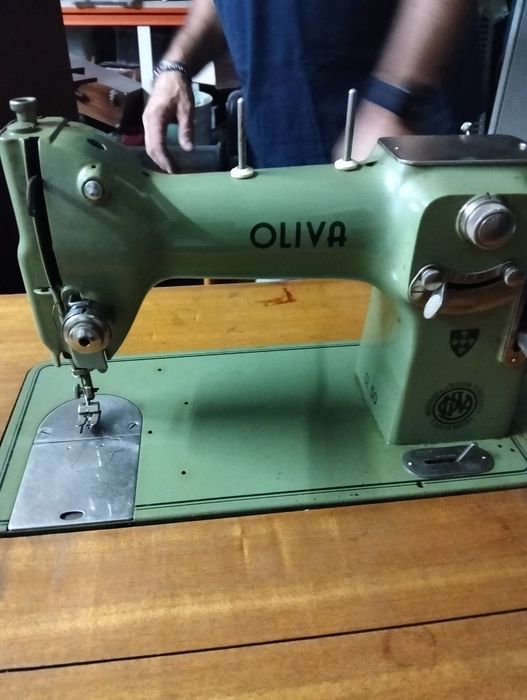 Máquina de costura antiga