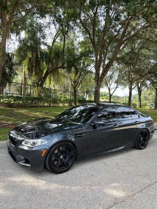 2016    BMW   M5