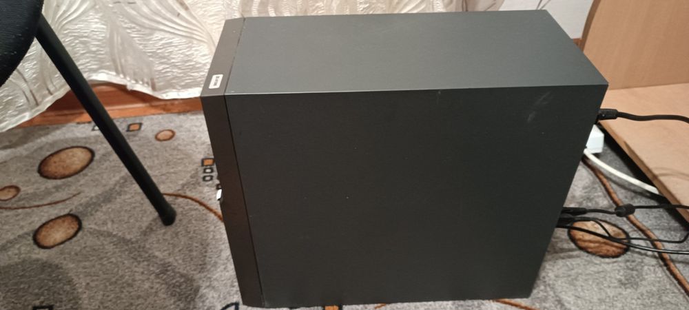 Комп'ютерний комплект: ПК + монітор + механічна клавіатура