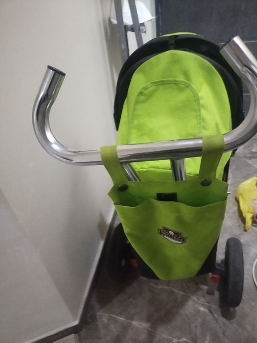 Дитячий триколісний велосипед