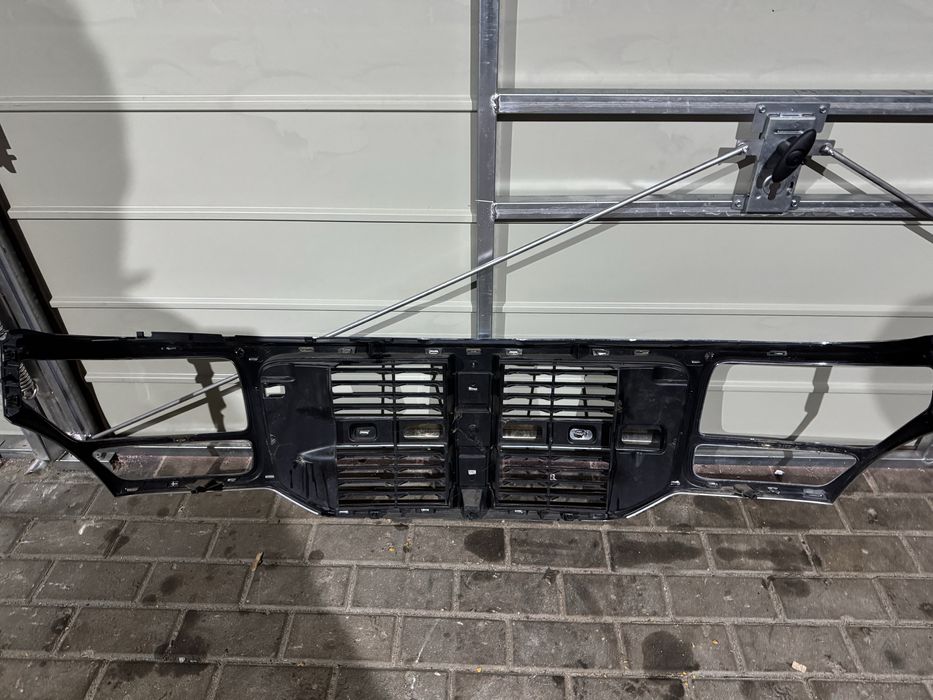 Grill atrapa dodge nitro