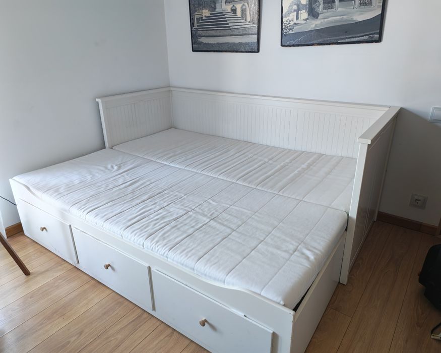 Sofá, cama individual e cama de casal 3 em 1 + mesa cabeceira