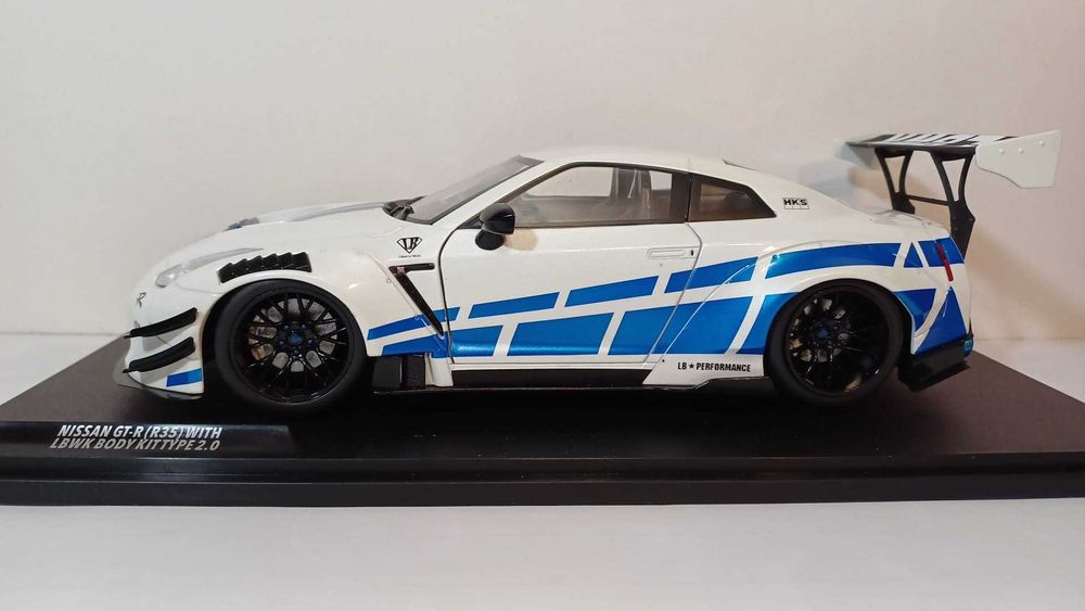 1/18 Nissan GT-R R35 Paul Walker - Solido