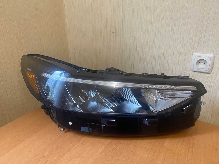 Фара передня права Ford Escape MK4 (2023-2025, США) LED PJ6B13E014BC