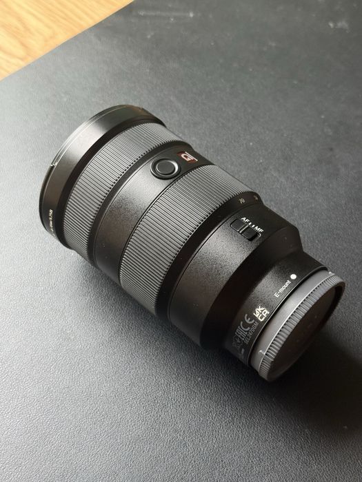Lente Sony E-mount — 24-70mm (Versao 1)