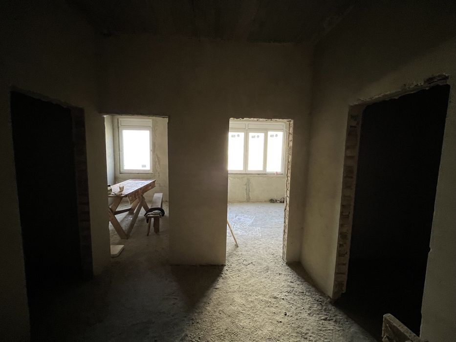 Продаж будівлі в центрі Яремче