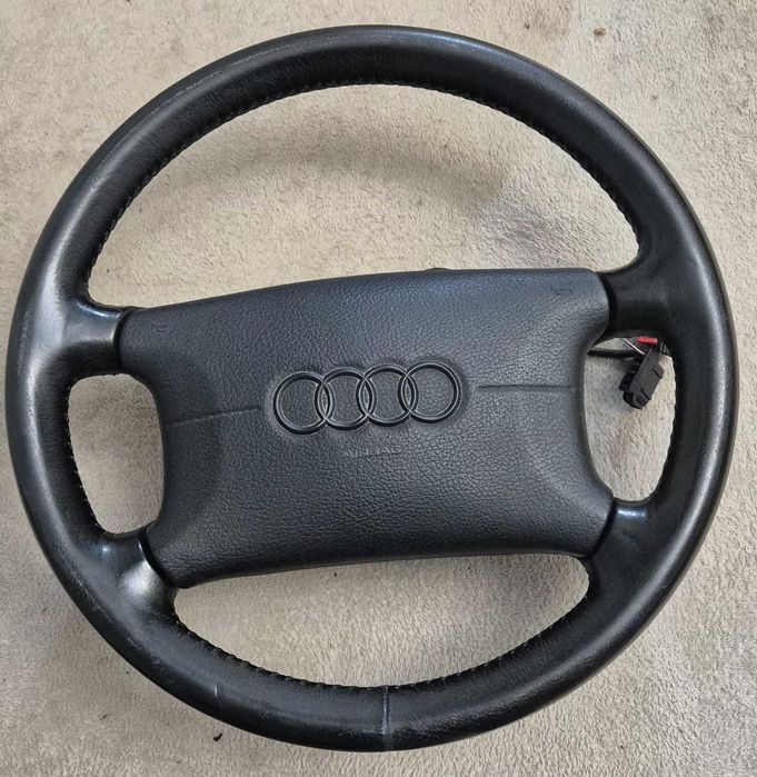Kierownica Skórzana 4-Ramienna Kompletna AUDI A4 B5/100 C4/80 B4 Oryginalna