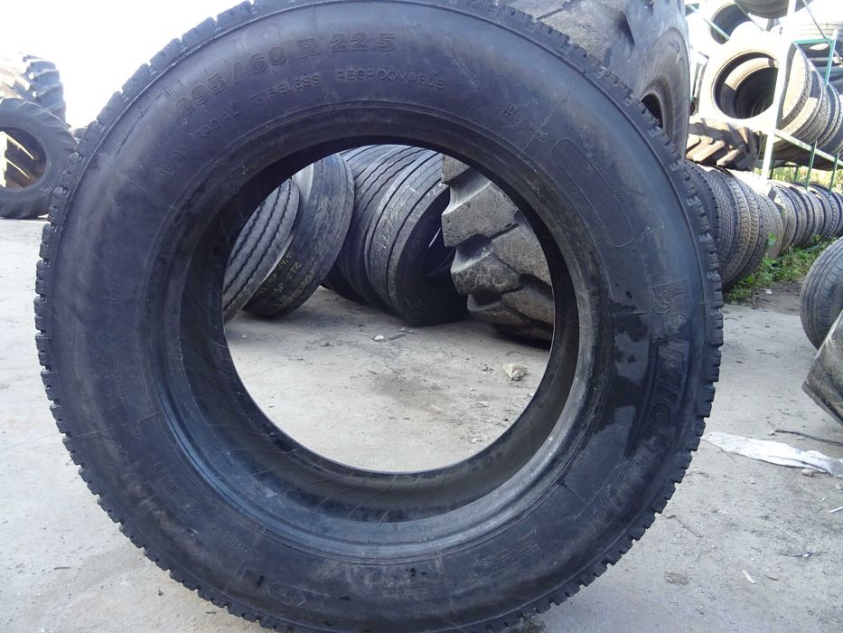 opona 295/60R22.5 Michelin XDN GRIP (700 netto)
