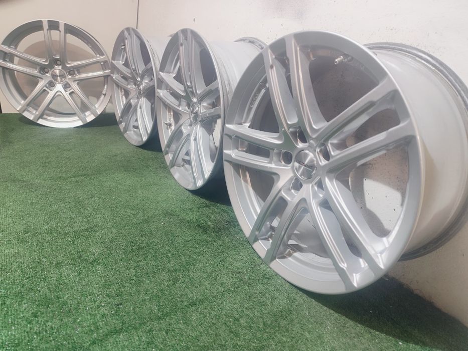 Felgi aluminiowe Dezent 5x112 17" 7.5J et27 Audi Mercedes VW Skoda BMW