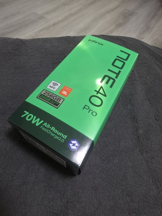 Infinix Note 40 pro 24/256 GB  70w Fast Charge