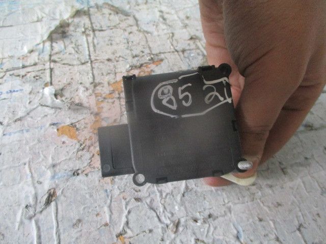 Motor da comporta da sofagem AUDI A8 (4D2, 4D8)