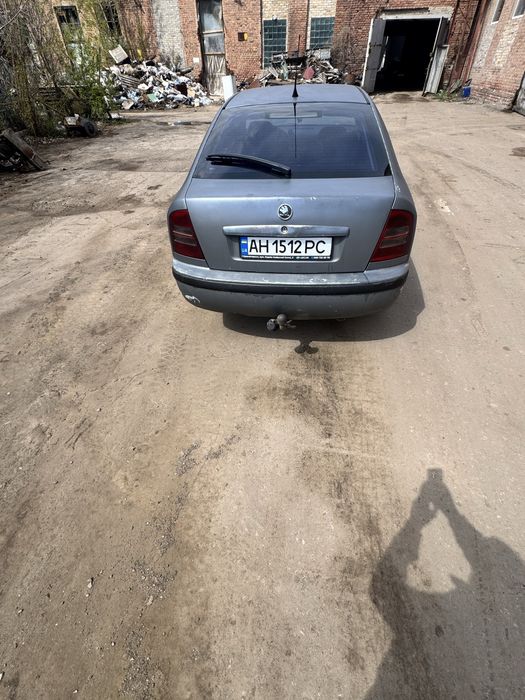Шкода октавя тур 1,8 турбо