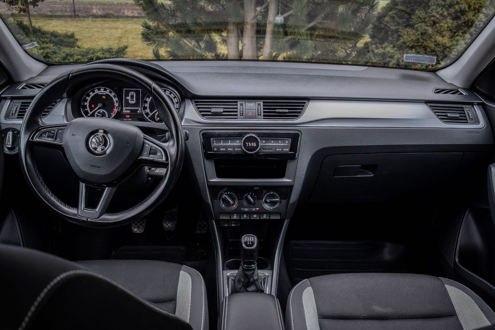 Wynajem aut osobowe dostawcze Cabrio chłodnia wypożyczalnia najem