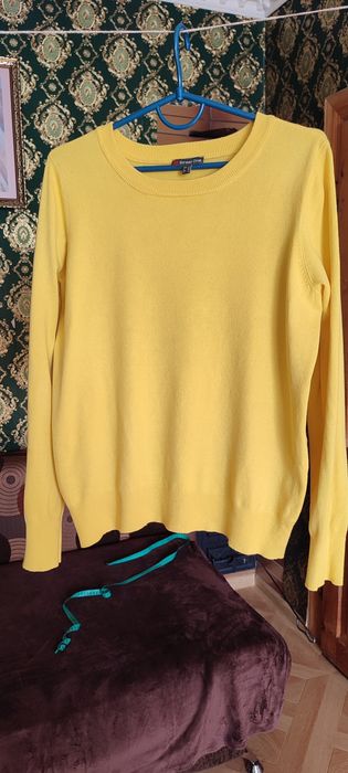 Жіноча кофта светр