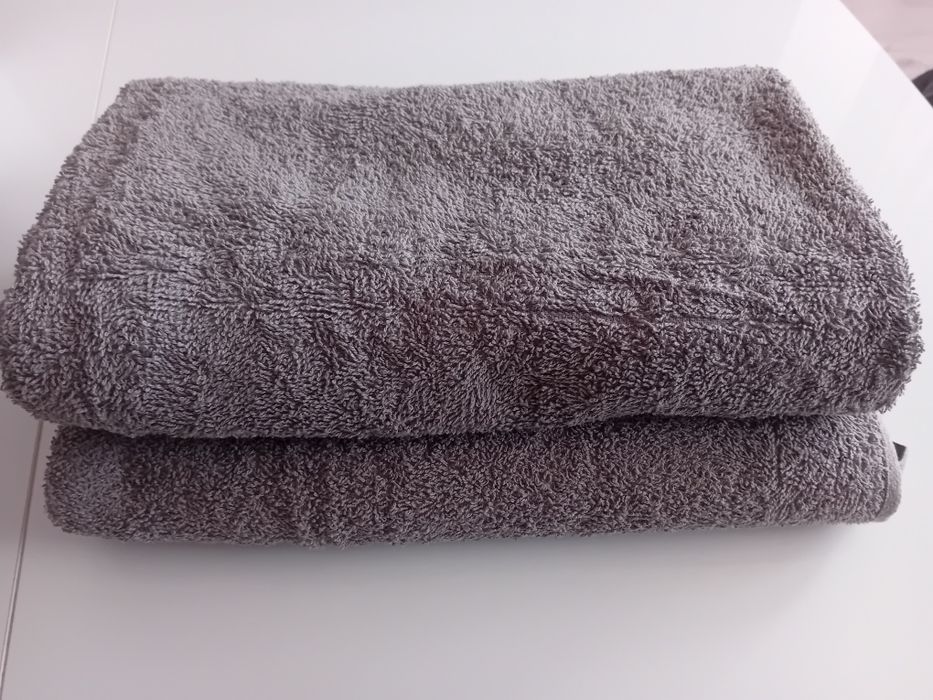 Ręczik kąpielowy 140x 70 nowy 2 szt