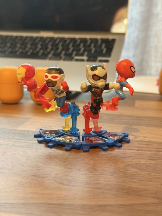 Kinder Marvel figurka