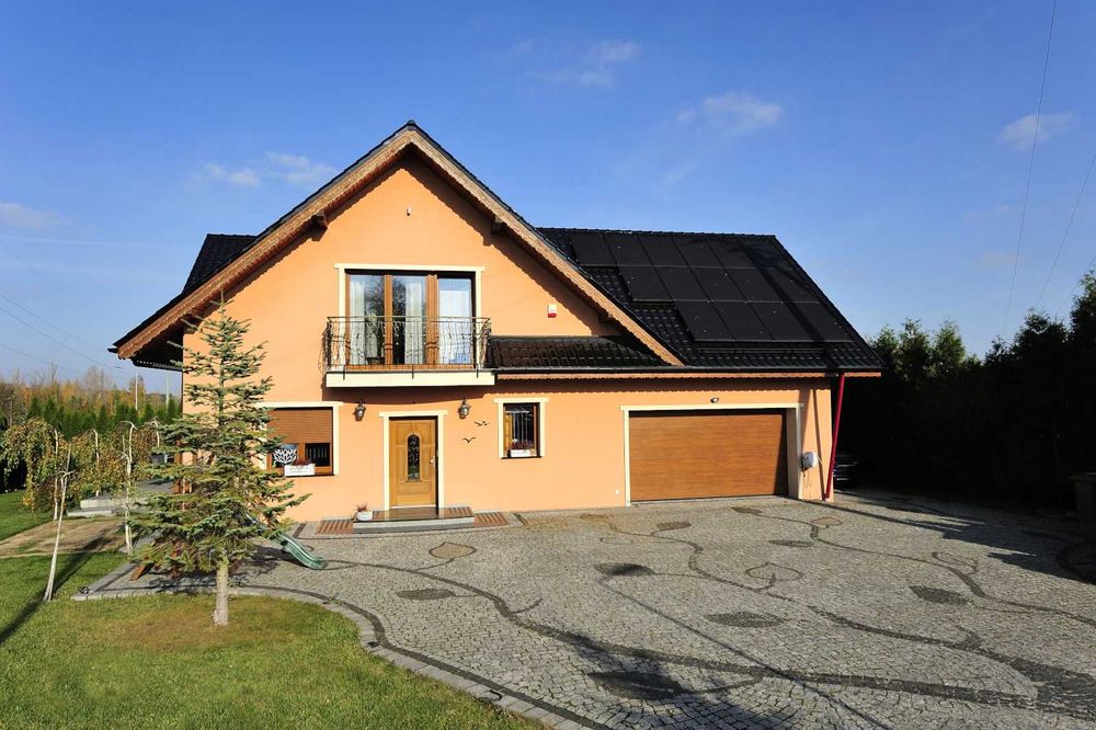 Dom na sprzedaż - wysoki standard, fotowoltaika, tereny zielone