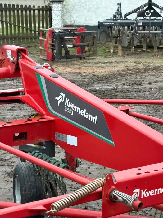 Zgrabiarka Kverneland 9943