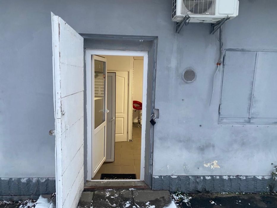Сдам приміщення в аренду , салон краси , перукарня , кофейня