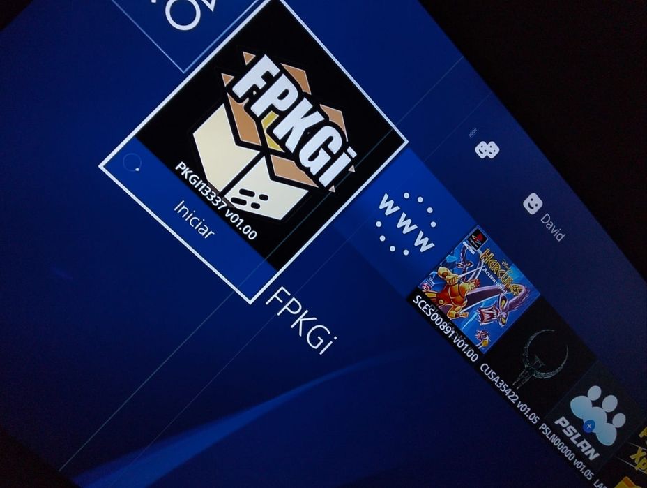 PS4 Slim Desbloqueada 500GB