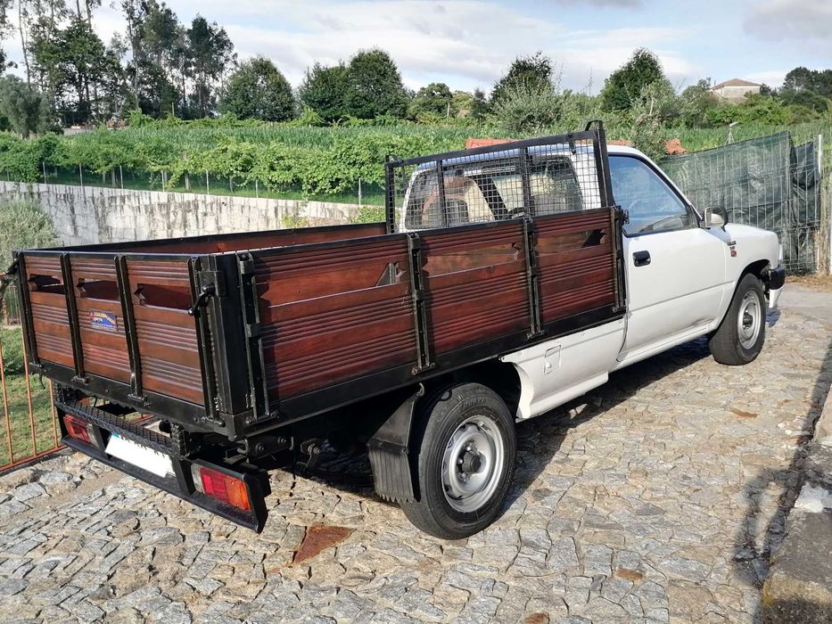 Toyota Hilux 2.4D 3 lugares