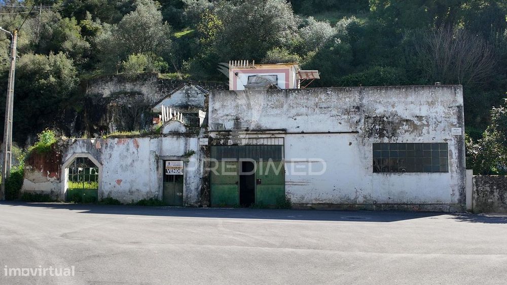 Moradia T3 Para Restaurar – Pernes, Santarém