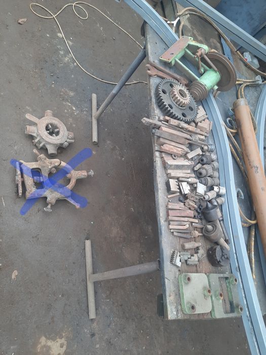 Запчастини до станка продам