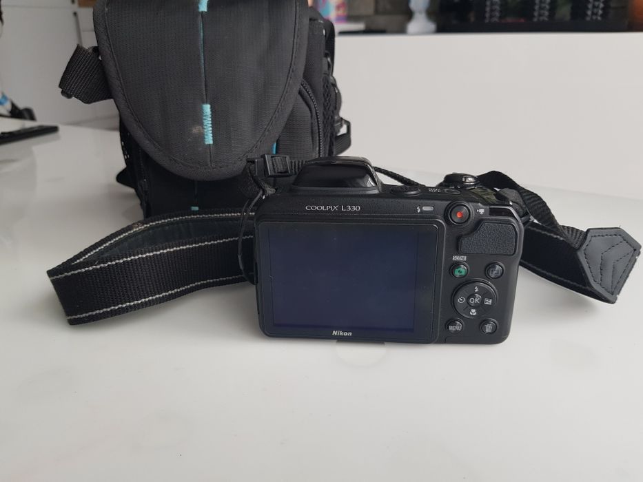 Aparat Nicon L330